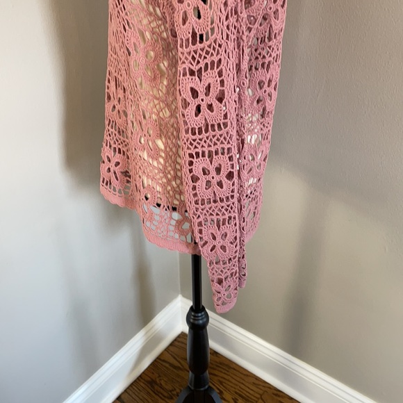 Miss Schon handmade crotchet sweater beach cover - Picture 6 of 7